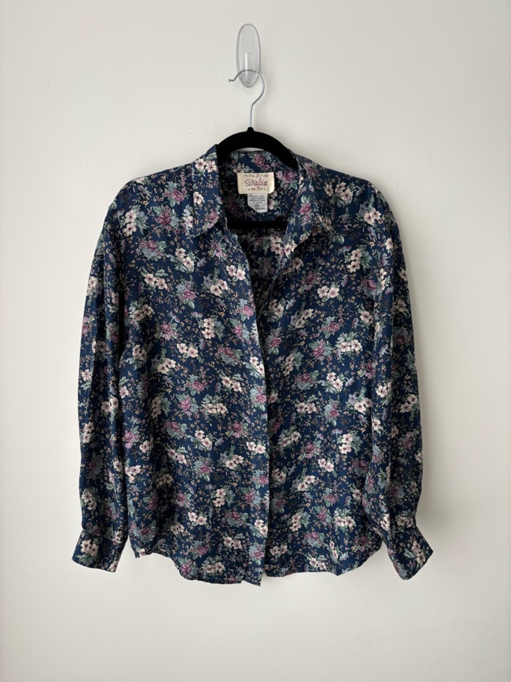 Vintage 100% Silk Floral Blouse Cottagecore Romantic Button Down  Navy - Picture 2 of 10